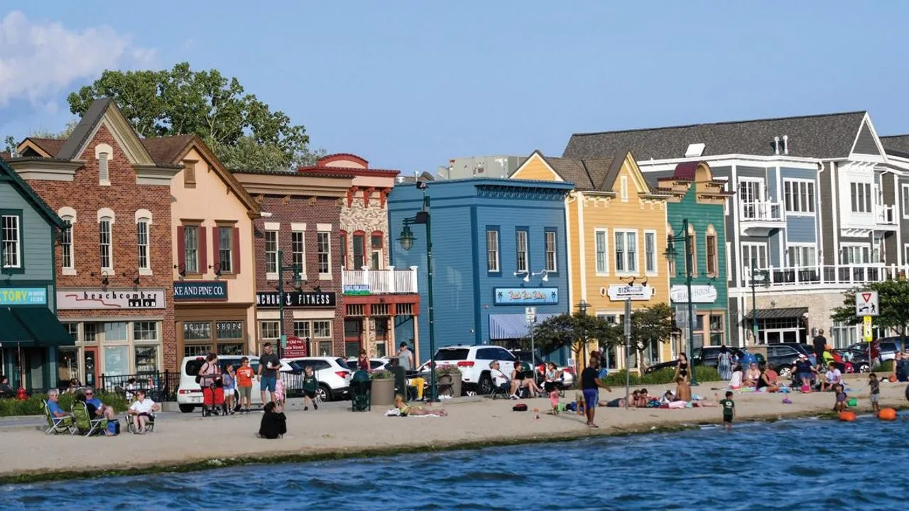 Pewaukee, WI